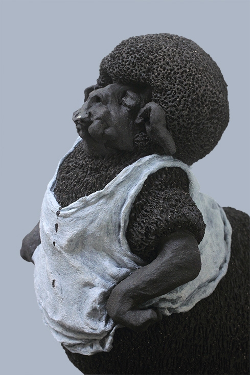 Warmer Schoko-Nuss-Kuchen mit Kakaosauce und Schlagobers